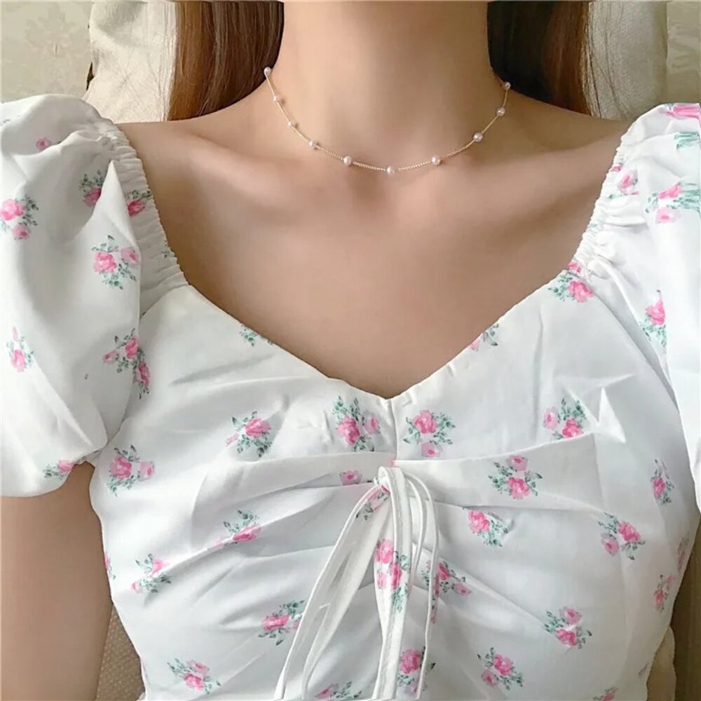Elegant Stylish Small Pearl Necklace